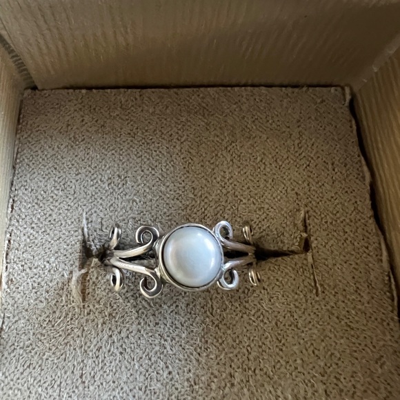 Natural Pearl Ring - Picture 5 of 8